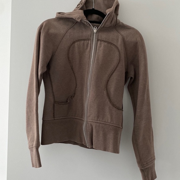 Lululemon Scuba Sweatshirt Size 8 - Picture 1 of 1